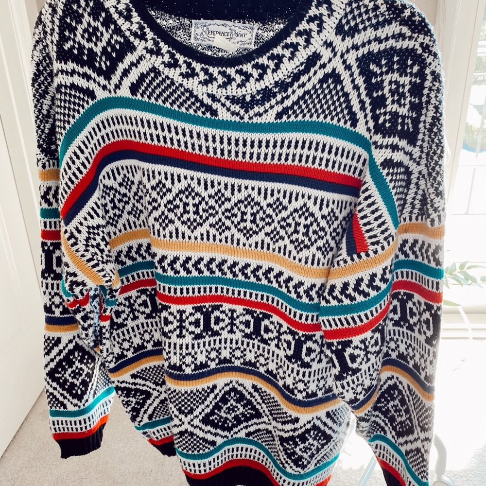 Thrifted Retro 80’s Sweater- Unisex
